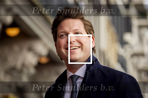 Amsterdam 5 mei 2026
5 mei Concert op de Amstel voor bevrijdingsdag . Koning Willem Alexander en Koningin Maxima zijn aanwezig .
Tineke Schouten en Splinter Chabot presenteren het . De artiesten die opterden zijn Roxeanne Hazes Acda en de Munnik Miss Envy Peru Edsilia Rombley Rolf Sanches en Fleur Raateland .  Thom v Campen