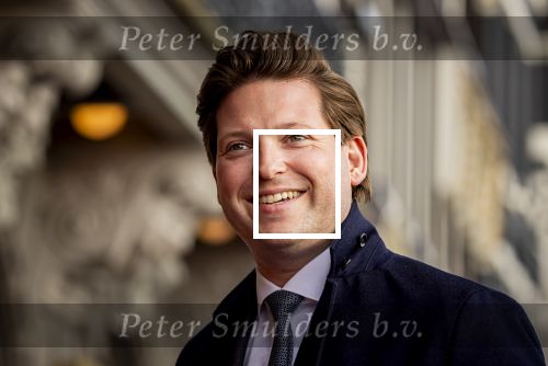 Amsterdam 5 mei 2026
5 mei Concert op de Amstel voor bevrijdingsdag . Koning Willem Alexander en Koningin Maxima zijn aanwezig .
Tineke Schouten en Splinter Chabot presenteren het . De artiesten die opterden zijn Roxeanne Hazes Acda en de Munnik Miss Envy Peru Edsilia Rombley Rolf Sanches en Fleur Raateland .  Thom v Campen