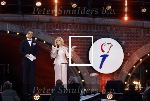 Amsterdam 5 mei 2026
5 mei Concert op de Amstel voor bevrijdingsdag . Koning Willem Alexander en Koningin Maxima zijn aanwezig .
Tineke Schouten en Splinter Chabot presenteren het . De artiesten die opterden zijn Roxeanne Hazes Acda en de Munnik Miss Envy Peru Edsilia Rombley Rolf Sanches en Fleur Raateland . Jamai Looman is dirigent .