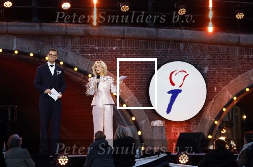 Amsterdam 5 mei 2026
5 mei Concert op de Amstel voor bevrijdingsdag . Koning Willem Alexander en Koningin Maxima zijn aanwezig .
Tineke Schouten en Splinter Chabot presenteren het . De artiesten die opterden zijn Roxeanne Hazes Acda en de Munnik Miss Envy Peru Edsilia Rombley Rolf Sanches en Fleur Raateland . Jamai Looman is dirigent .
