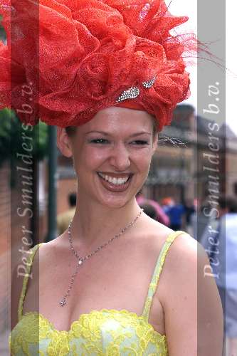 Ascot ( Engeland ) 17 juni 1999
Hoeden...hoeden  en nog meer hoeden op de LADY\'S-day tijdens de Ascot paardenraces