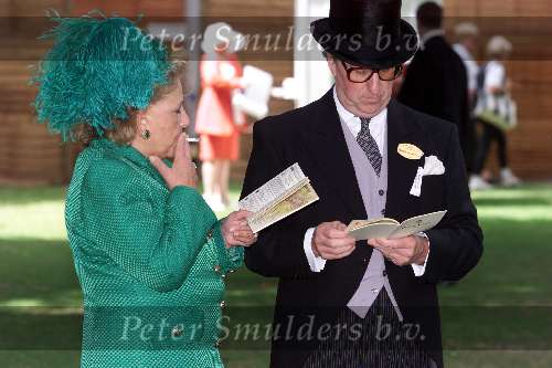 Ascot ( Engeland ) 17 juni 1999
Hoeden...hoeden  en nog meer hoeden op de LADY\'S-day tijdens de Ascot paardenraces