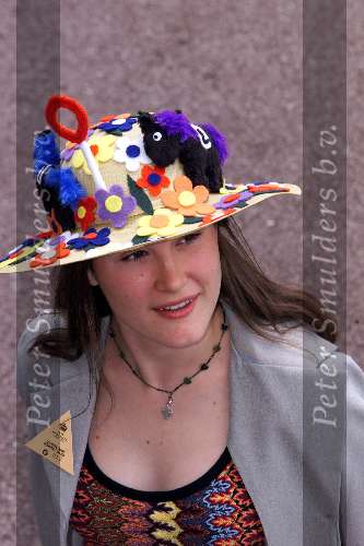 Ascot ( Engeland ) 17 juni 1999
Hoeden...hoeden  en nog meer hoeden op de LADY\'S-day tijdens de Ascot paardenraces