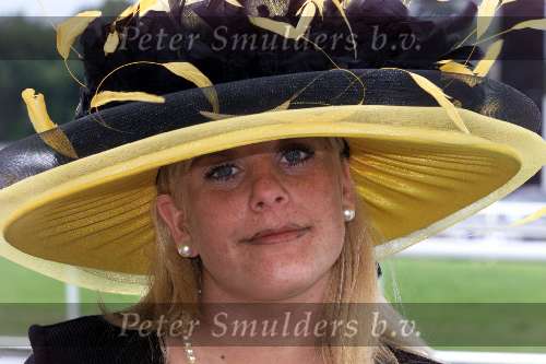 Ascot ( Engeland ) 17 juni 1999
Hoeden...hoeden  en nog meer hoeden op de LADY\\\'S-day tijdens de Ascot paardenraces