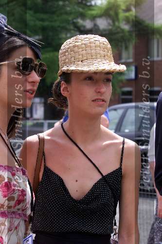 Ascot ( Engeland ) 17 juni 1999
Hoeden...hoeden  en nog meer hoeden op de LADY\'S-day tijdens de Ascot paardenraces