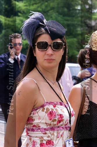 Ascot ( Engeland ) 17 juni 1999
Hoeden...hoeden  en nog meer hoeden op de LADY\'S-day tijdens de Ascot paardenraces