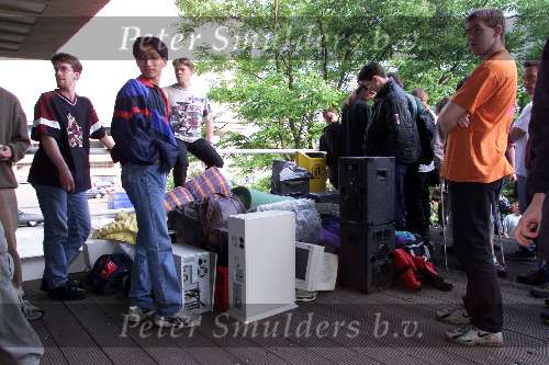 Eindhoven, 4 juni 1999
Hackers en computerfreaks bij de TU in eindhoven