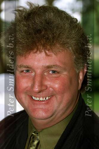 Blaricum, 8 juni 1999
Uitreiking CD van Koos Alberts
Op de foto Emile Hartkamp