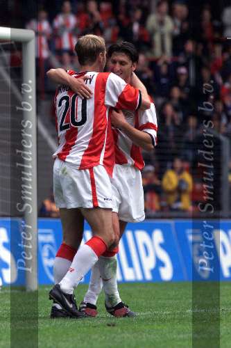 16-05-99
Blijdschap bij Luc Nilis en Dmitri Khokhlov
