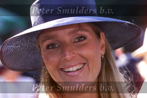 9 juni 1999
Haringparty Nijenrode - Breukelen
Paulette Schroder met hoed
