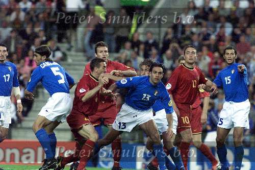 Brussel, 14 juni 2000
Belgie-Italie, eindstand 0-2
13 Alessandro Nesta 15 Mark Juliano
Europees Kampioenschap Voetbal 2000