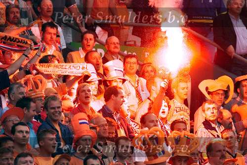 Amsterdam, 11 juni 2000
Nederland-Tsjechie, eindstand 1-0 door Penalty Frank de Boer
Bengaals vuur
Europees Kampioenschap voetbal 2000