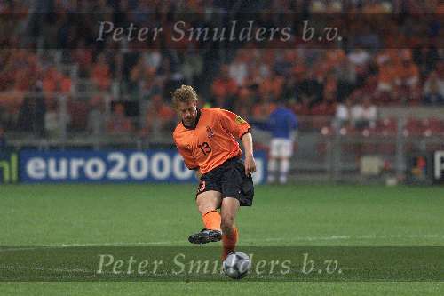 Amsterdam 11 juni 2000
Nederland-Tjechie 1-0 tijdens EK
Bert Konterman in aktie
Europees Kampioenschap voetbal 2000