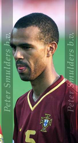 Rotterdam, 20 juni 2000   Euro 2000
Portugal-Duitsland, eindstand 3-0
Costinha
Europees Kampioenschap voetbal 2000