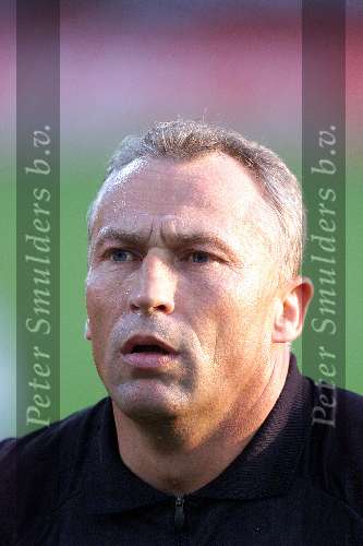 Rotterdam, 20 juni 2000   Euro 2000
Portugal-Duitsland, eindstand 3-0
Dick Jol
Europees Kampioenschap voetbal 2000