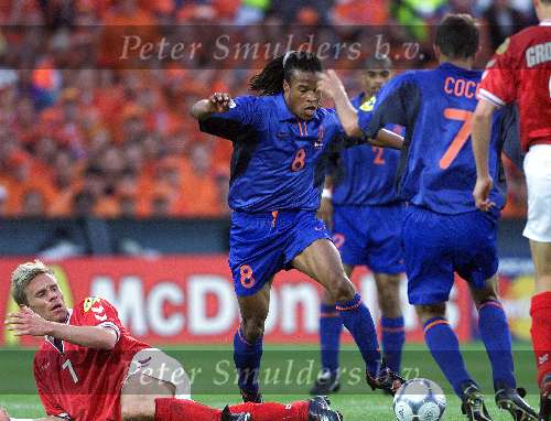 Doelpunten: Patrick kluivert, Ronald de Boer en Boudewijn Zenden
Rotterdam16 juni 2000 Euro 2000
Nederland-Denemarken, eindstand 3-0
Edgar Davids en no. 7 Allan Nielsen
Europees Kampioenschap voetbal 2000