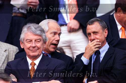 Amsterdam 29 juni 2000
Nederland-Italie 0-0 euro 2000
Eef Brouwer en Johan Cruyff  Wim kok
Europees Kampioenschap Voetbal 2000