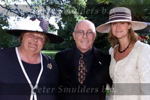 Breukelen 7 juni 2000
Haringparty op Nijenrode.
Erica Terpstra, Edgar Vos en Pauline Huizinga