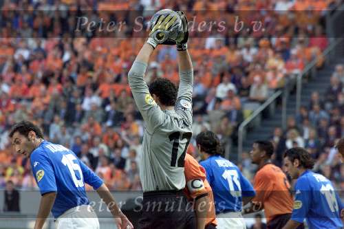 Amsterdam, 29 juni 2000   Euro 2000
Nederland-Italie, eindstand 0-0 ook na verlenging Italie wint na strafschoppen
Francesco Toldo
Europees Kampioenschap Voetbal 2000