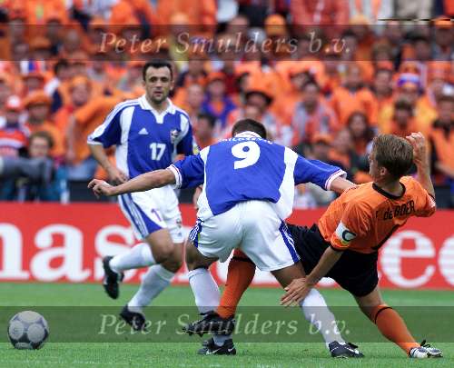 Rotterdam, 25 juni 2000   Euro 2000
Nederland-Yougoslavie, eindstand 6-1
Frank de boer
Europees Kampioenschap Voetbal 2000