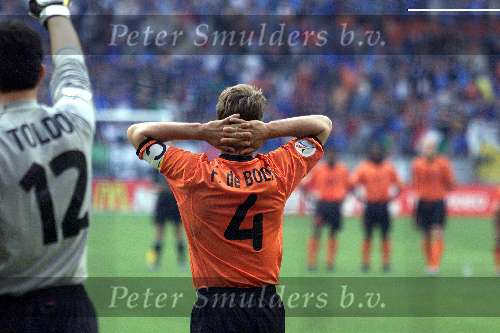 Amsterdam 29 juni 2000
Nederland-Italie 0-0 euro 2000
Frank de Boer teleurgesteld
Mist penalty
Europees Kampioenschap Voetbal 2000