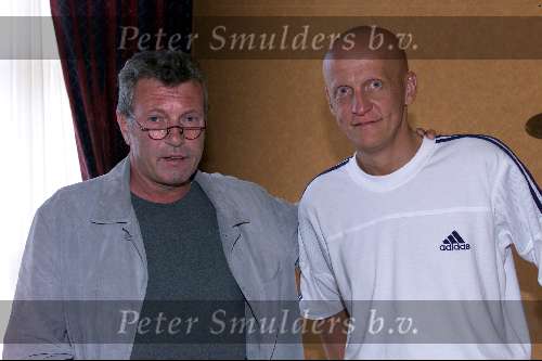 Brussel, 15 juni 2000
Frits Korbach met scheidsrechter Pierluigi Collina