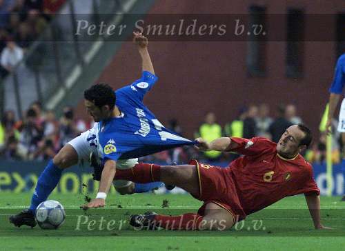 Brussel, 14 juni 2000
Belgie-Italie, eindstand 0-2
Gianluca Zambrotta wordt aan zijn shirte getrokken door Yves Vanderhaeghe
Shirtje trekken   Mooie aktie
Europees Kampioenschap voetbal 2000