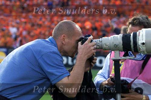 Rotterdam, 16 juni 2000 Euro 2000
Nederland-Denemarken, eindstand 3-0
Jaap Stam als fotograaf
Europees Kampioenschap Voetbal 2000