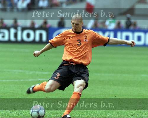 Amsterdam, 29 juni 2000   Euro 2000
Nederland-Italie, eindstand 0-0 ook na verlenging Italie wint na strafschoppen
Jaap Stam 
Europees Kampioenschap Voetbal 2000