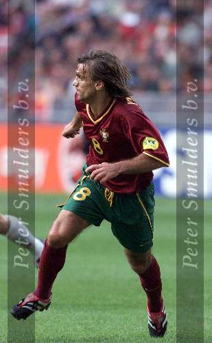 Amsterdam, 24 juni 2000   Euro 2000
Portugal-Turkije, eindstand 2-0
Joao Pinto
Europees Kampioenschap Voetbal 2000