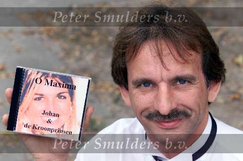 Eindhoven, 10 september 1999
JOHAN VLEMMIX met zijn nieuwe CD van MAXIMA