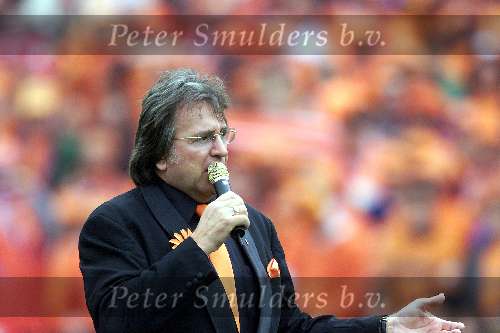 Rotterdam, 25 juni 2000   Euro 2000
Nederland-Yougoslavie, eindstand 6-1
Lee Towers
Europees Kampioenschap Voetbal 2000