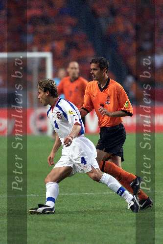 Amsterdam 11 juni 2000
Nederland-Tjechie 1-0 tijdens EK
Pavel Nedved in duel met Phillip Cocu  
Europees Kampioenschap Voetbal 2000