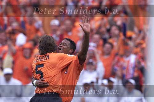 Rotterdam, 25 juni 2000   Euro 2000
Nederland-Yougoslavie, eindstand 6-1
4 doelpunten Patrick kluivert en 
Patrick Kluivert en Boudewijn Zenden
juichfoto
Europees Kampioenschap Voetbal 2000