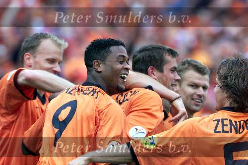 Rotterdam, 25 juni 2000   Euro 2000
Nederland-Yougoslavie, eindstand 6-1
4 doelpunten Patrick kluivert Patrick Kluivert  blij
Europees Kampioenschap Voetbal 2000