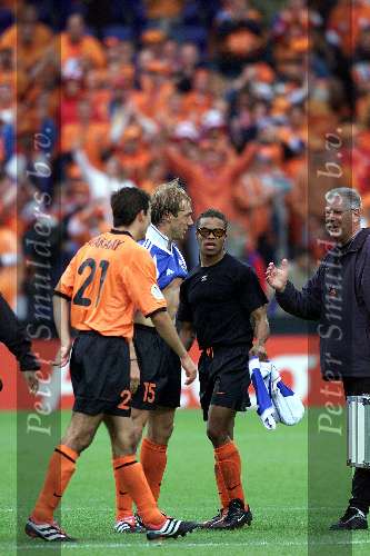 Rotterdam, 25 juni 2000   Euro 2000
Nederland-Yougoslavie, eindstand 6-1
Paul Bosvelt, Edgar Davids, Roy Makaay en Guus de Haan
Europees Kampioenschap Voetbal 2000