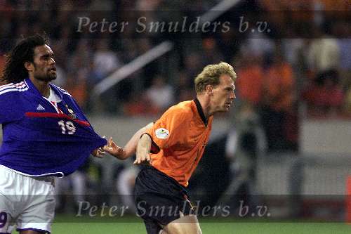 Amsterdam 21 juni 2000 euro 2000
Nederland-Frankrijk 3-2
Peter v Vossen en Karembeu  shirtje trekken
Europees Kampioenschap Voetbal 2000