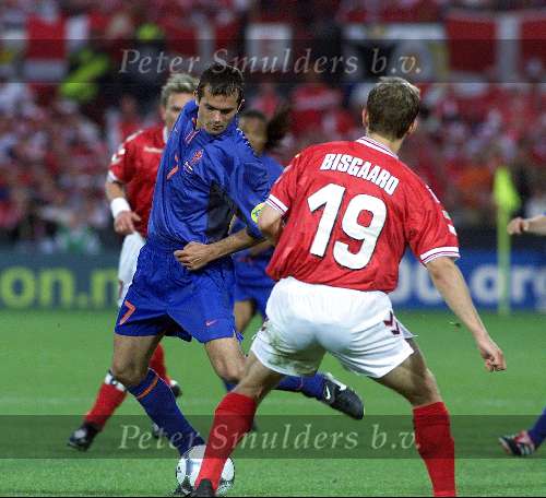 Rotterdam16 juni 2000 Euro 2000
Nederland-Denemarken, eindstand 3-0
Phillip Cocu
Europees Kampioenschap Voetbal 2000