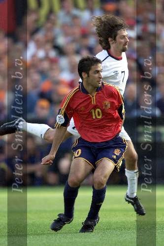 Spanje-Noorwegen
Rotterdam, 13 juni 2000
Raul(10) Erik Mykland
Europees Kampioenschap Voetbal 2000