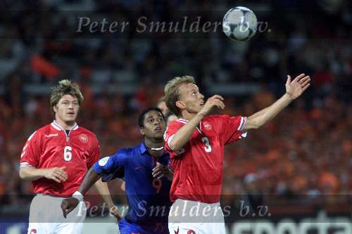 Rotterdam16 juni 2000 Euro 2000
Nederland-Denemarken, eindstand 3-0
Rene Henriksen in duel met Patrick Kluivert
Europees Kampioenschap Voetbal 2000