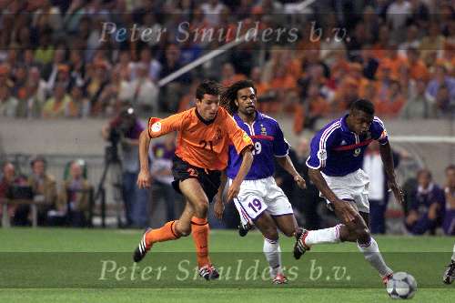 Amsterdam 21 juni 2000 euro 2000
Nederland-Frankrijk 3-2
Roy Makaay, Desailly en Karembeu met adidas schoenen
Europees Kampioenschap Voetbal 2000