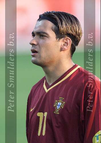 Rotterdam, 20 juni 2000   Euro 2000
Portugal-Duitsland, eindstand 3-0
Sergio Conceicao
Europees Kampioenschap Voetbal 2000