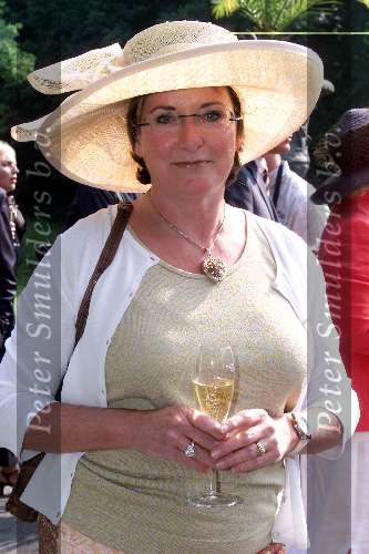 Breukelen 13 juni 2001
Haringparty op Neyenrode.
Catherine Keyl