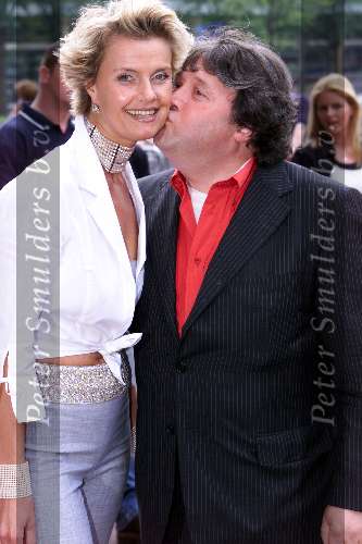 Utrecht 24 juni 2001
Premiere van Saturday Night Fever in Utrecht
Coco de Meyere met haar man Oger Lussink