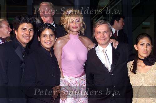 Scheveningen 19 juni 2001
Premiere van Pearl Harbour in het Pathe theater in Scheveningen.
Connie Breukhoven met gezin