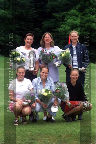Enschede 27 mei 2001 Golfen
Nat. Kampioenschap matchplay voor clubteams 
Dames: Oude Maas-Noordwijkse 12-6
Heren:  De Haagsche-De Pan        12-6


PETER SMULDERS BV