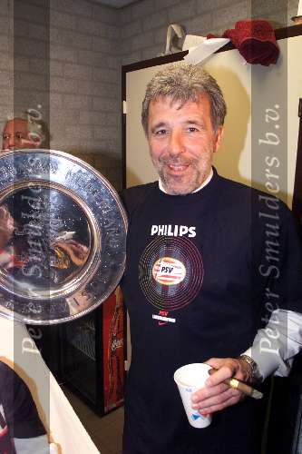 Eindhoven 6 mei 2001
PSV-Heerenveen 3-0
PSV Landskampioen 2000/2001
erik gerets