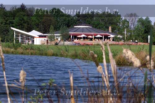 Veldhoven 11 mei 2001
Golfbaan Gendersteyn.
Clubhuis
Golfen