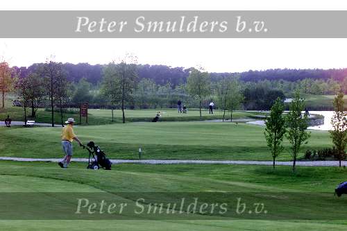Veldhoven 11 mei 2001
Golfbaan Gendersteyn.
Golfen
