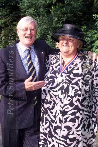 Breukelen 13 juni 2001
Haringparty op Neyenrode.
Hans Wiegel en  Erica Terpstra